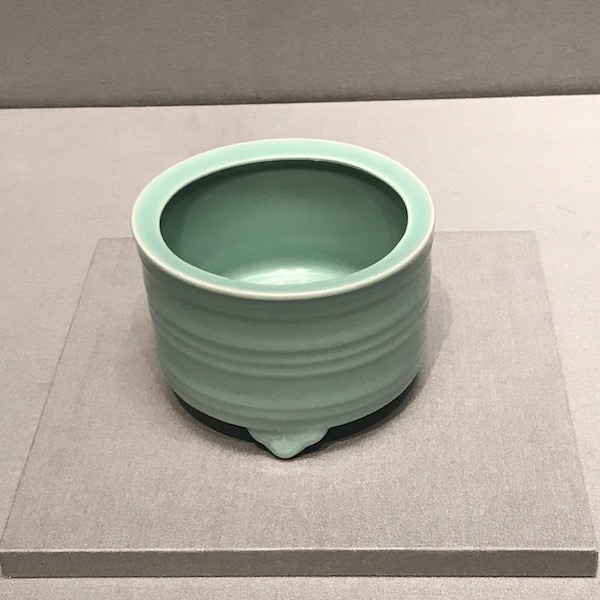 青磁香炉