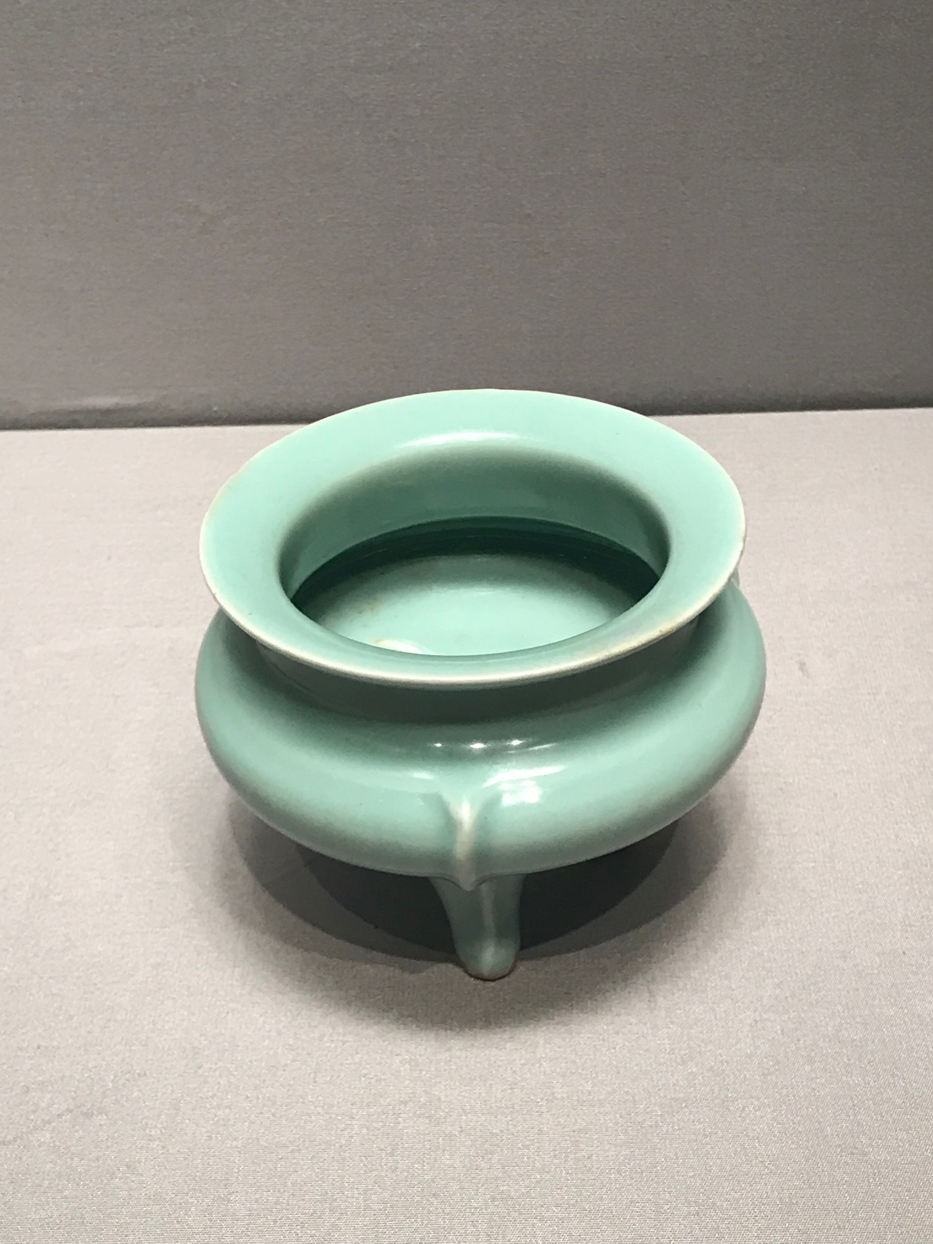 青磁香炉