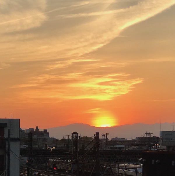 駅から見えた夕焼け
