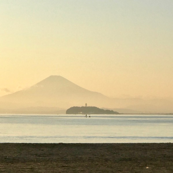 江ノ島と富士山