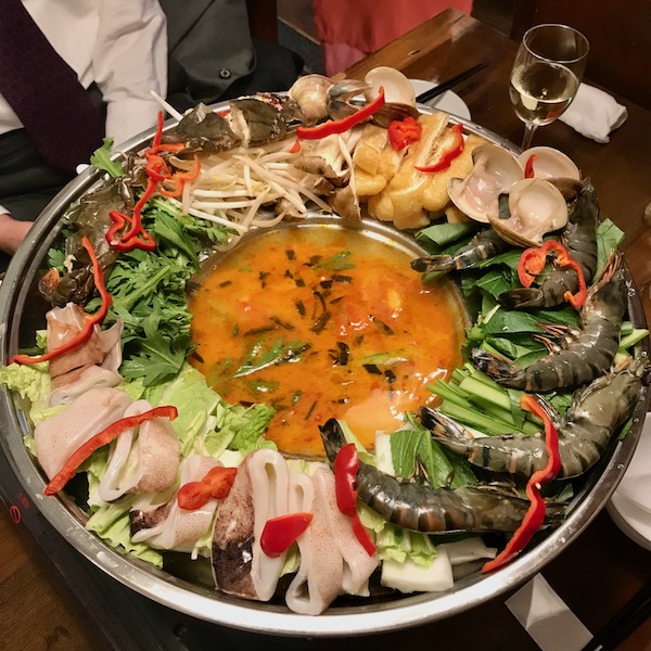 ベトナム海鮮鍋