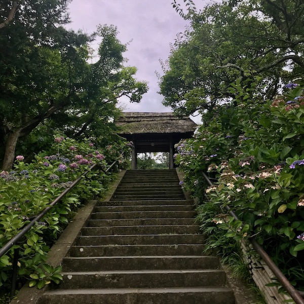 東慶寺山門