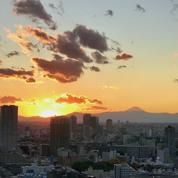 黄昏の富士山