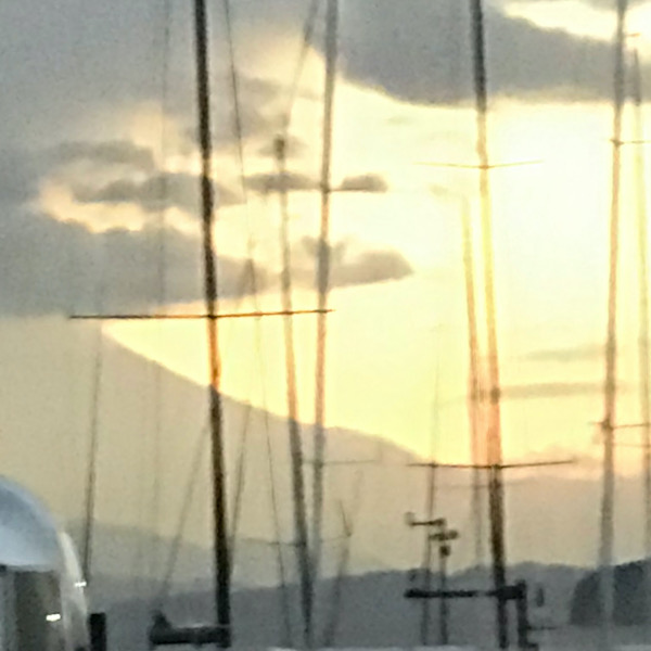 上大岡、京急百貨店から見えた富士山