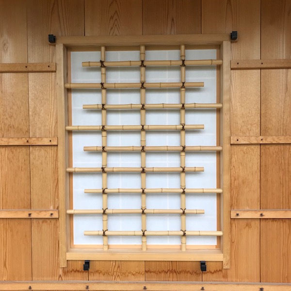 竹細工の窓