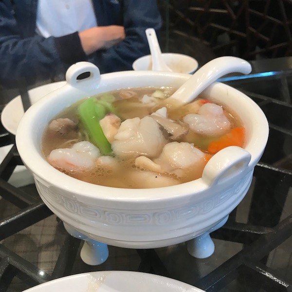 海鮮湯麺