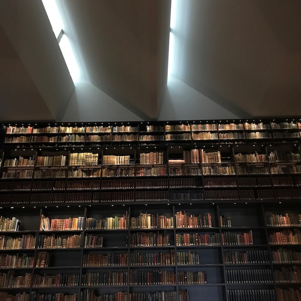 モリソン書庫