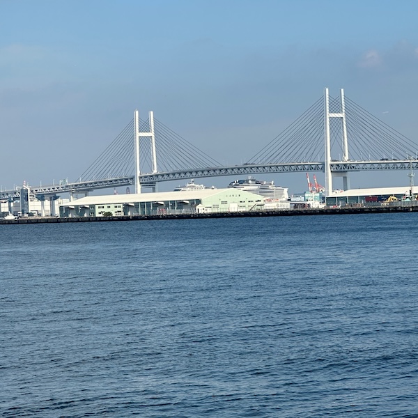 横浜ベイブリッジ