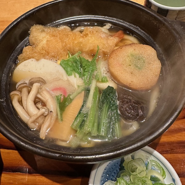 鍋焼きうどん