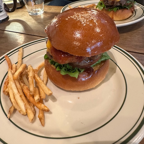 ベーコンチーズバーガーがー