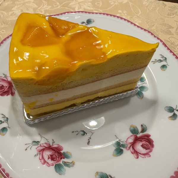 マンゴームース・ケーキ