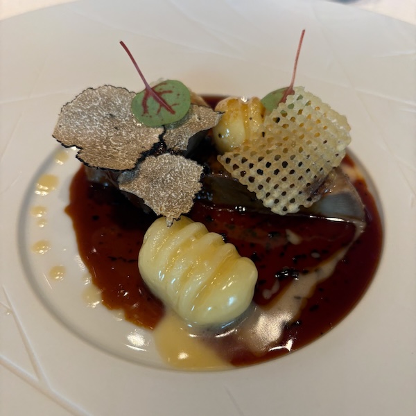 牛タンの煮込み