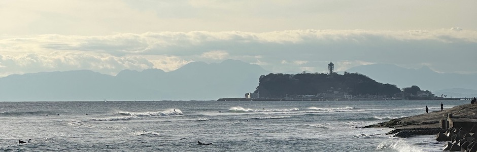 国道134号線から見える江ノ島