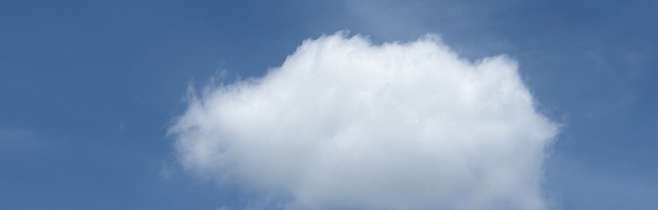 青い空に白い雲