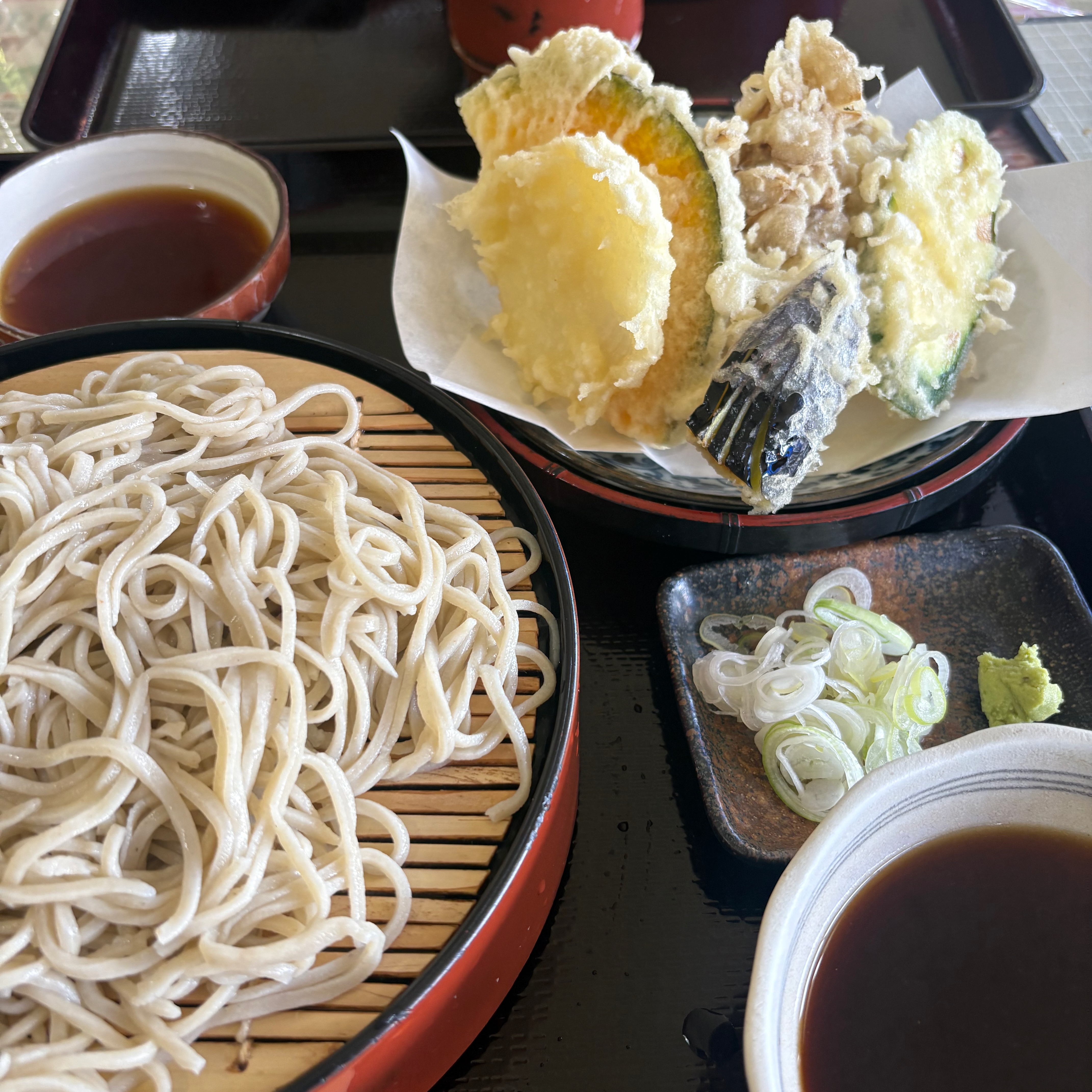 舞茸の天ぷらともりそば