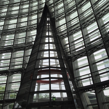 国立新美術館玄関