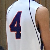背番号4番