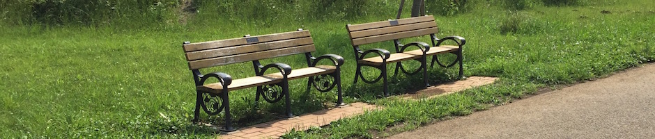 公園のベンチ