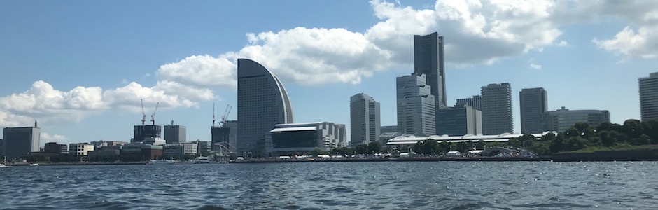 海から見たみなとみらい