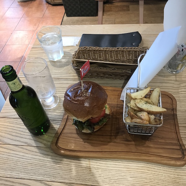 オリジナル・パンケーキ・ハウスのハンバーガー