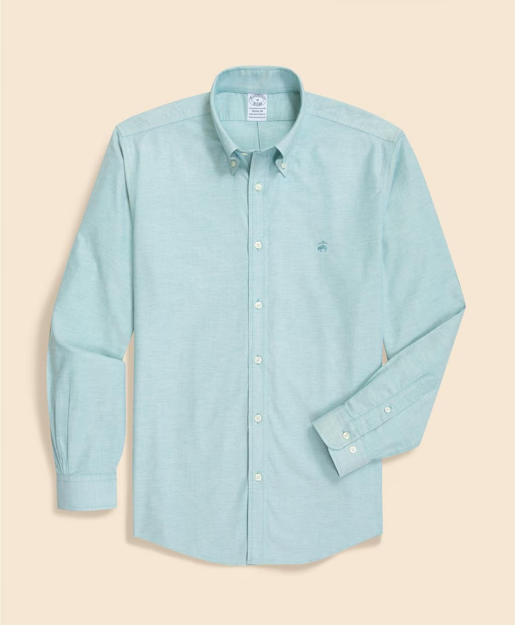 新しい青いシャツ