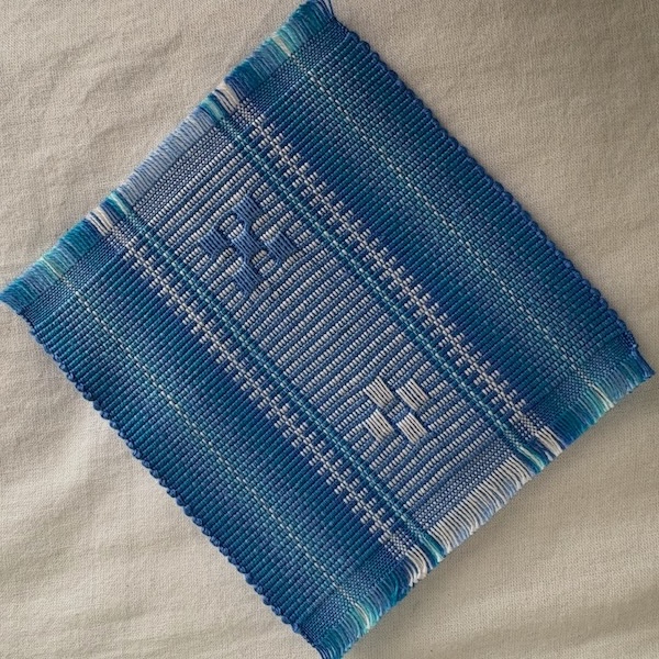 青いミンサー織コースター