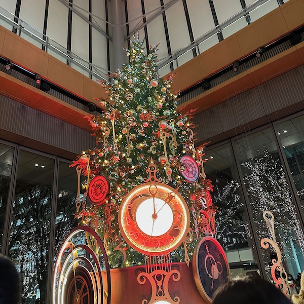 丸ビルのクリスマスツリー