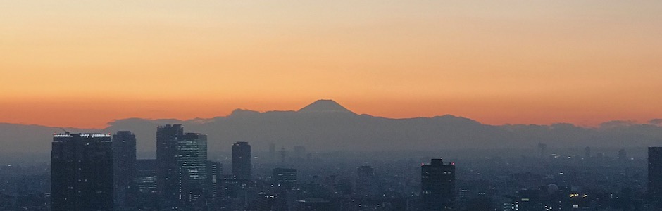 港区から見た富士山、夕景